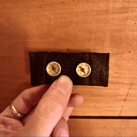 Vintage One of A Kind Hand Crafted Silver Working Mini Compass Stud Earrings - Picture 5 of 6